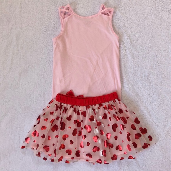 Pink tank top and heart mesh tutu skirt - Picture 2 of 4